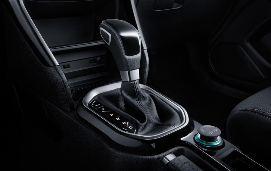 Детали интерьера DongFeng Aeolus AX3 2019 года  (фото 3 из 7)